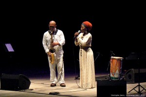 Jacques Schwarz-Bart & Moonlight Benjamin