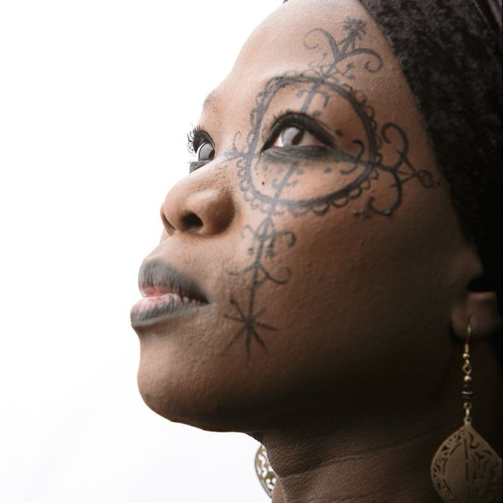 Moonlight Benjamin - Siltane release party