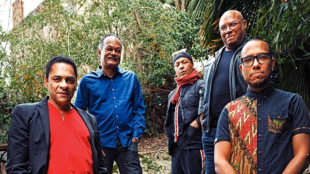 Raise Présente "Vini Bien"